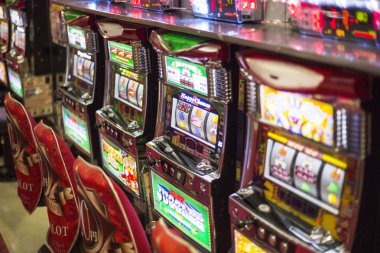 keju togel platform interface showing football markets and live-dealer tables